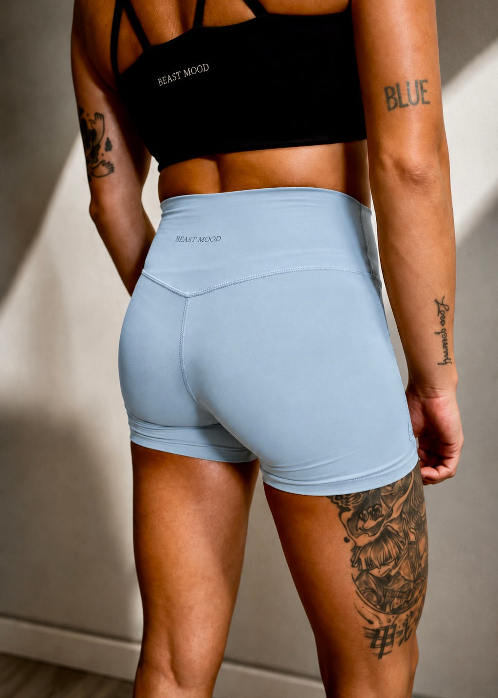Short SIGNATUS light blue